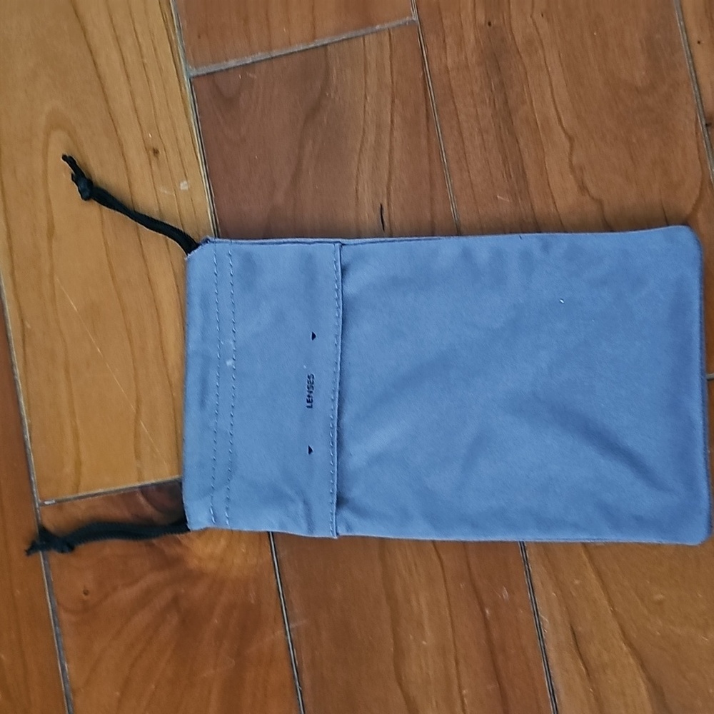 Nike Grey Drawstring Pouch - Picture 2 of 2